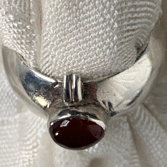 STERLING SILVER.925 RED CABOCHON WIDE BAND RING 6 - Picture 3 of 6